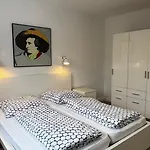 Ask In בית אירוח *